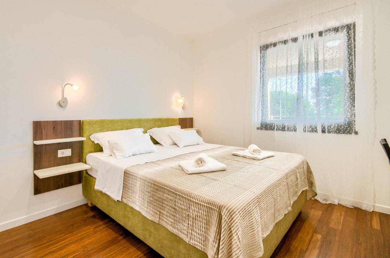 Rooms K&T Sea Side Luxury بولا المظهر الخارجي الصورة